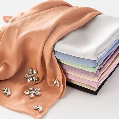 طرحة ملونة ناعمة